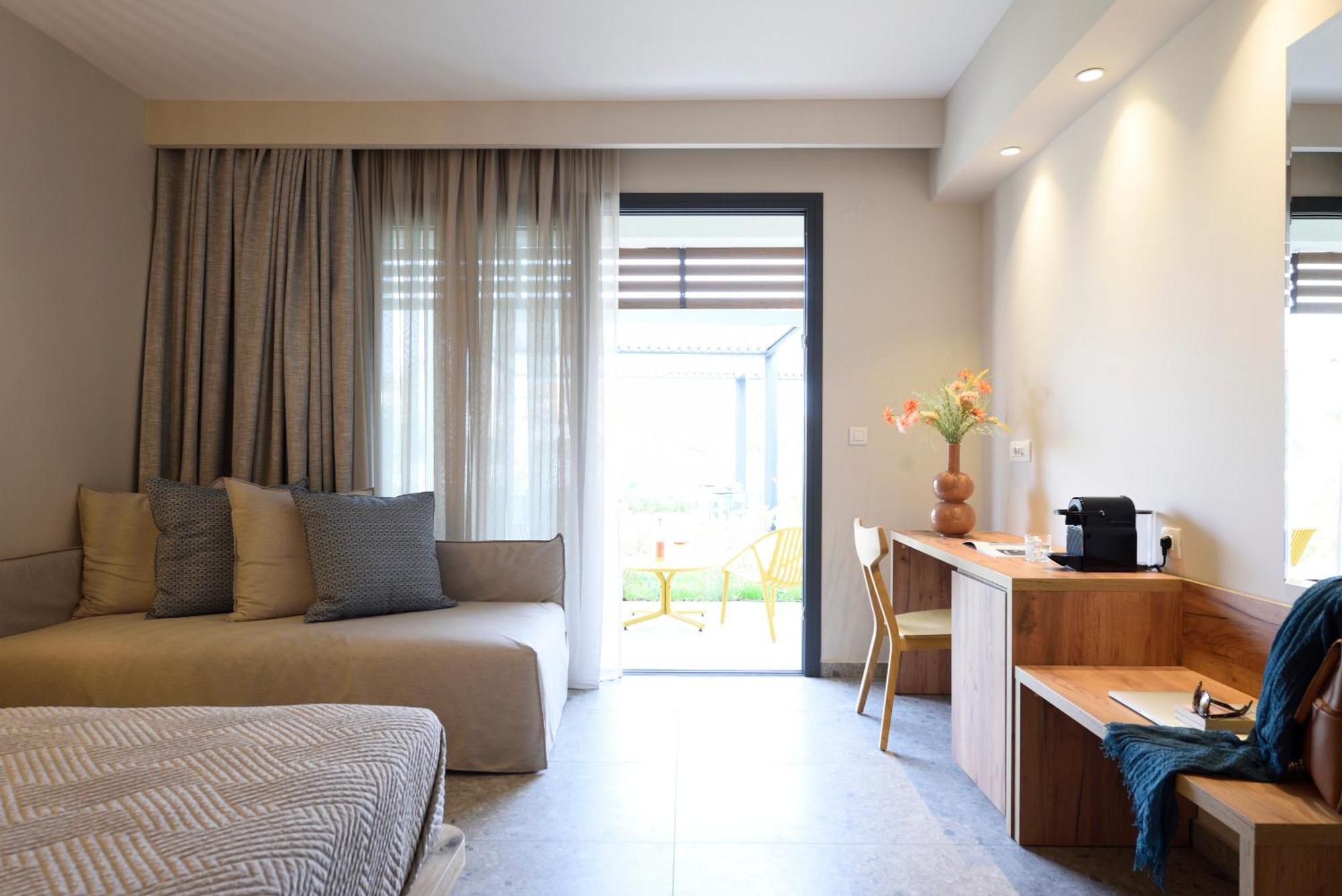 Falena Luxury Rooms Kalyves Polygyrou 外观 照片